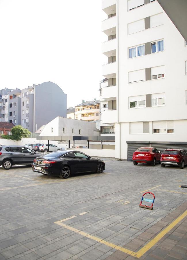 Supernova City Center - Free Private Parking Novi Sad Luaran gambar